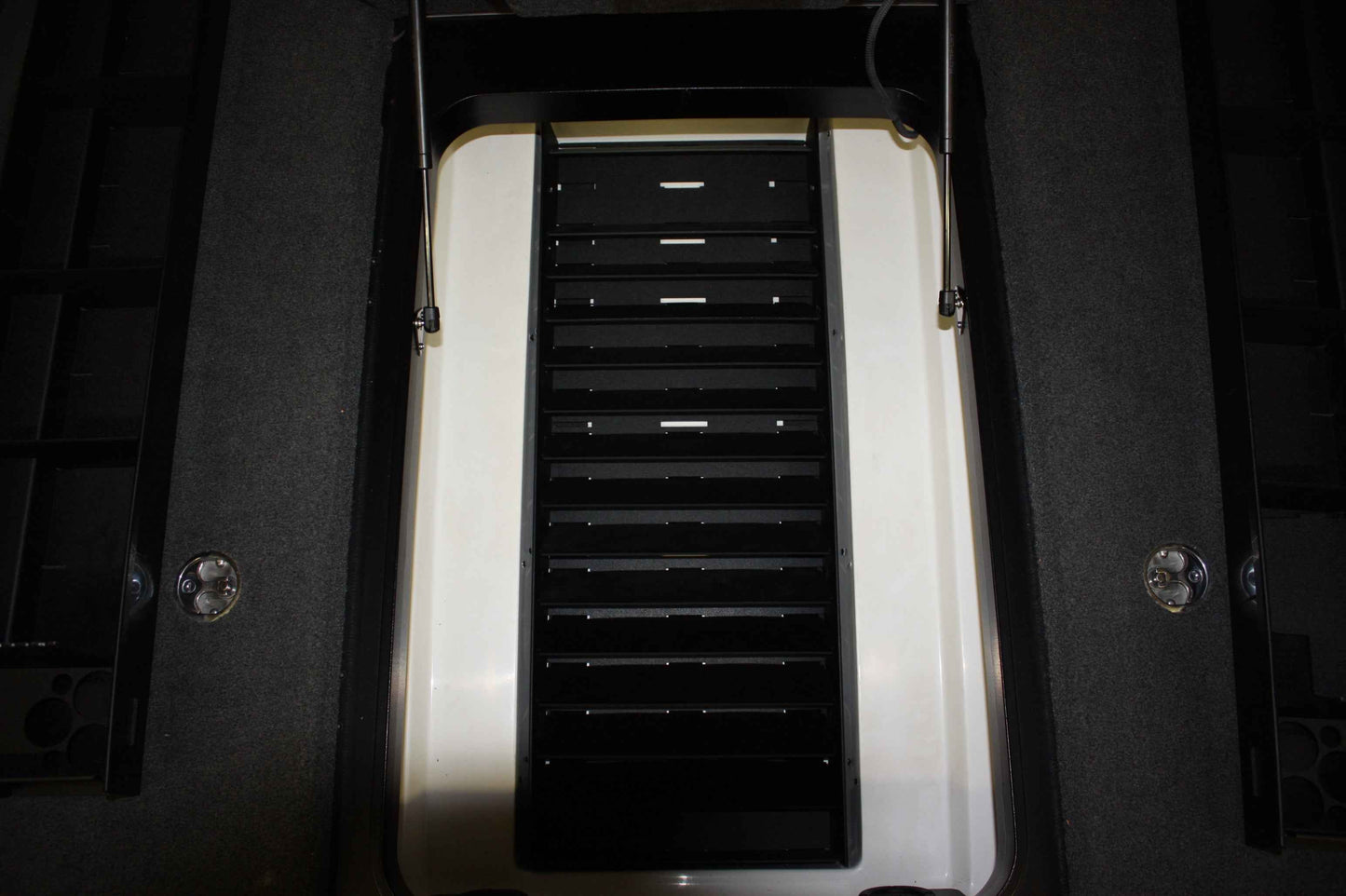 NPDSK0005 17-19 FX Skeeter® FRONT COMPARTMENT PLANO BOX TRAY