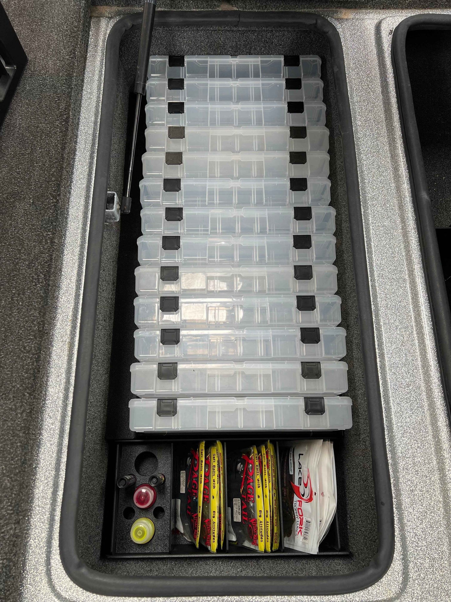 NPDLEG0004 2013 LEGEND ALPHA 211 CENTER COMPARTMENT KIT
