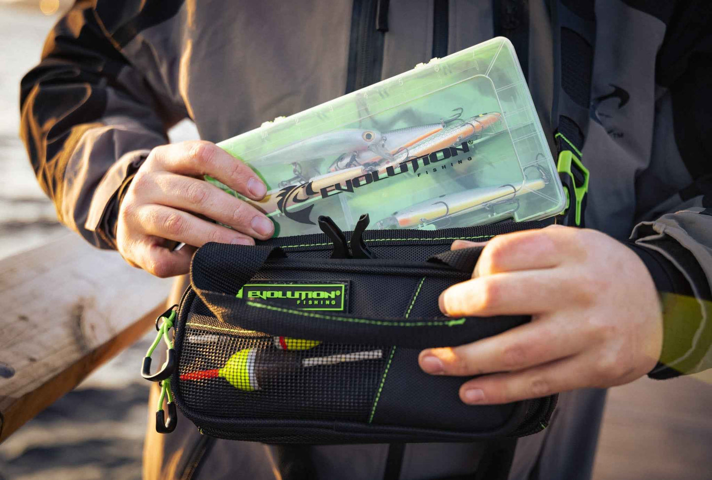Horizontal 3500 Drift Series Tackle Bag - Green