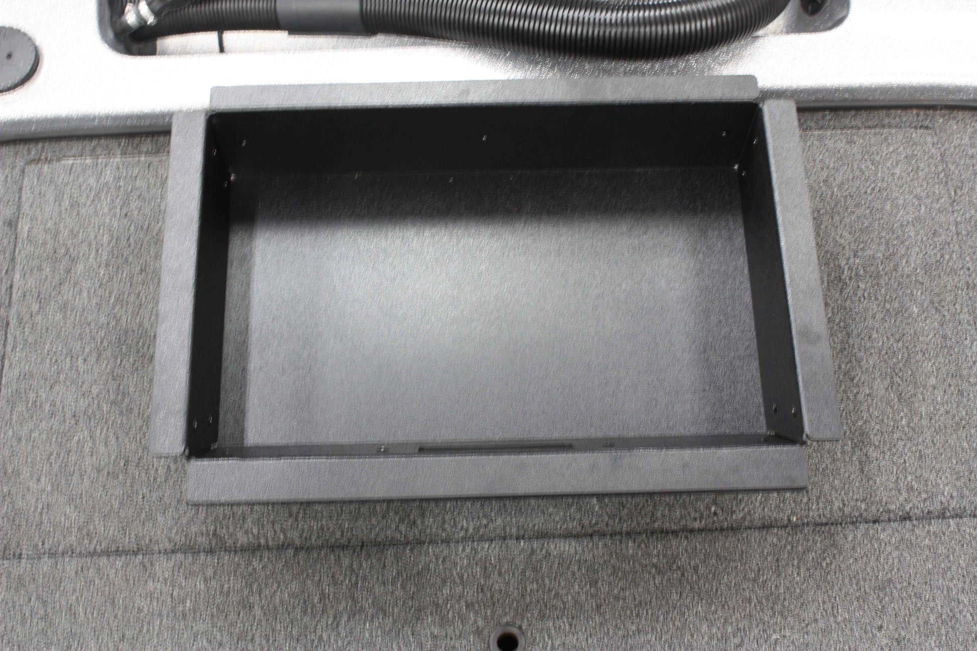 NPDNIT0013 NITRO 2018 Z20 BATTERY COMPARTMENT TRAY