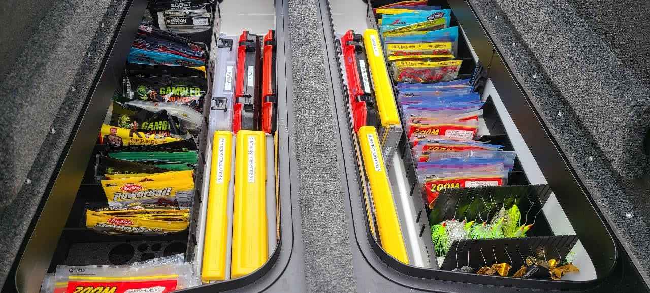 NPDSK0041 Skeeter® 2018-C ZX225/250 CENTER COMPARTMENT SOFT PLASTICS ORGANIZER SET