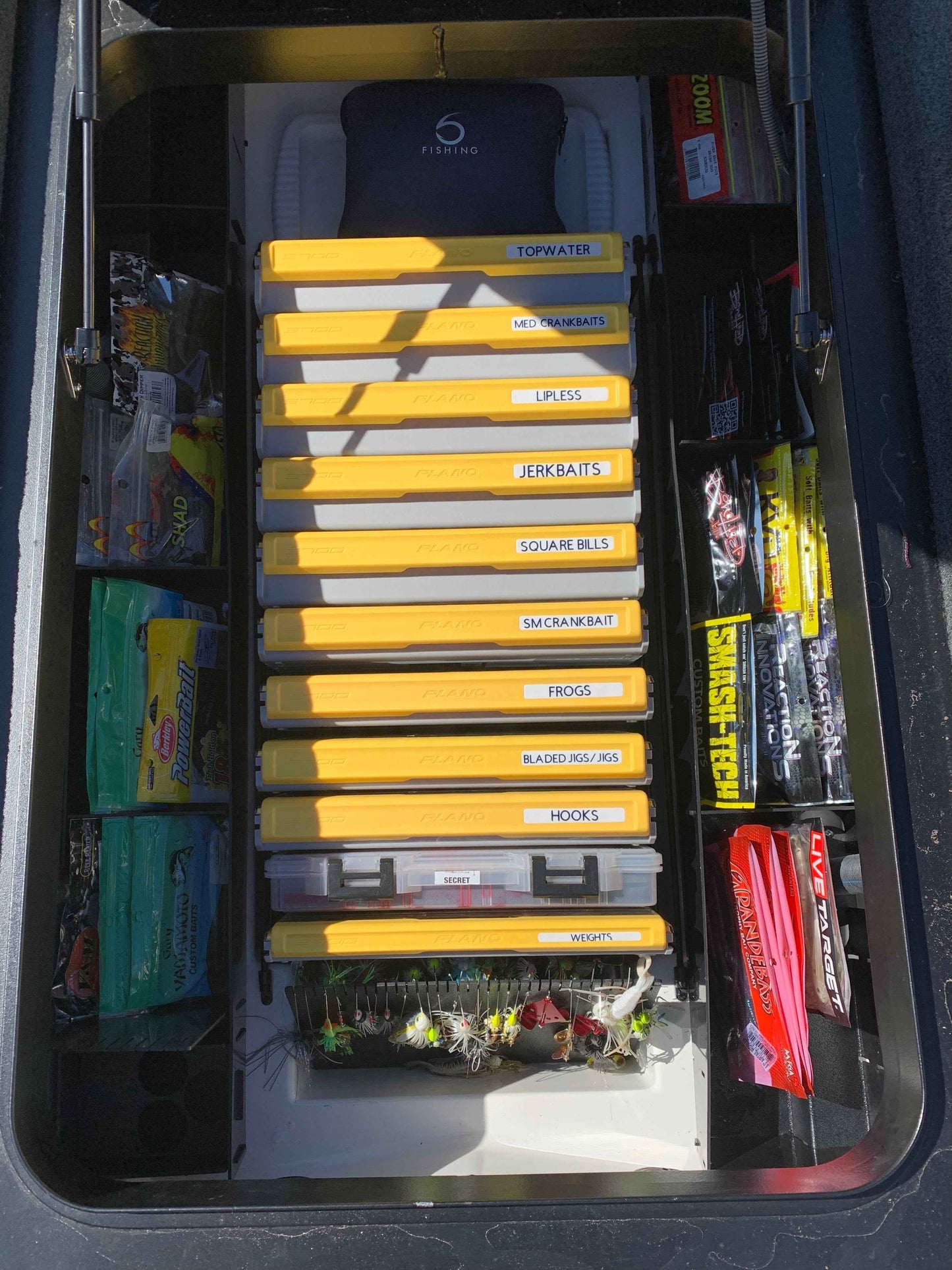 NPDSK0001 2020-2023 FXR20/21  Skeeter®  CENTER COMPARTMENT PLANO BOX TRAY