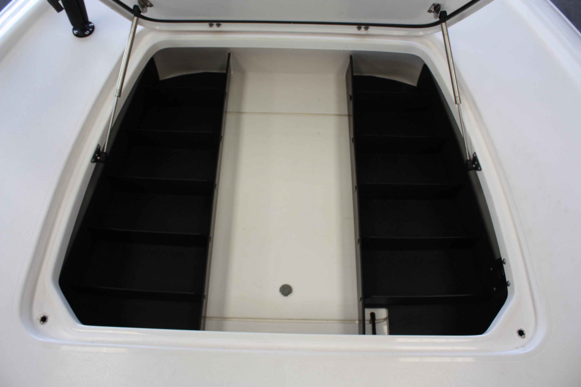 NPDCON0001 CONTENDER FRONT COMPARTMENT TACKLE ORGANIZER SYSTEM