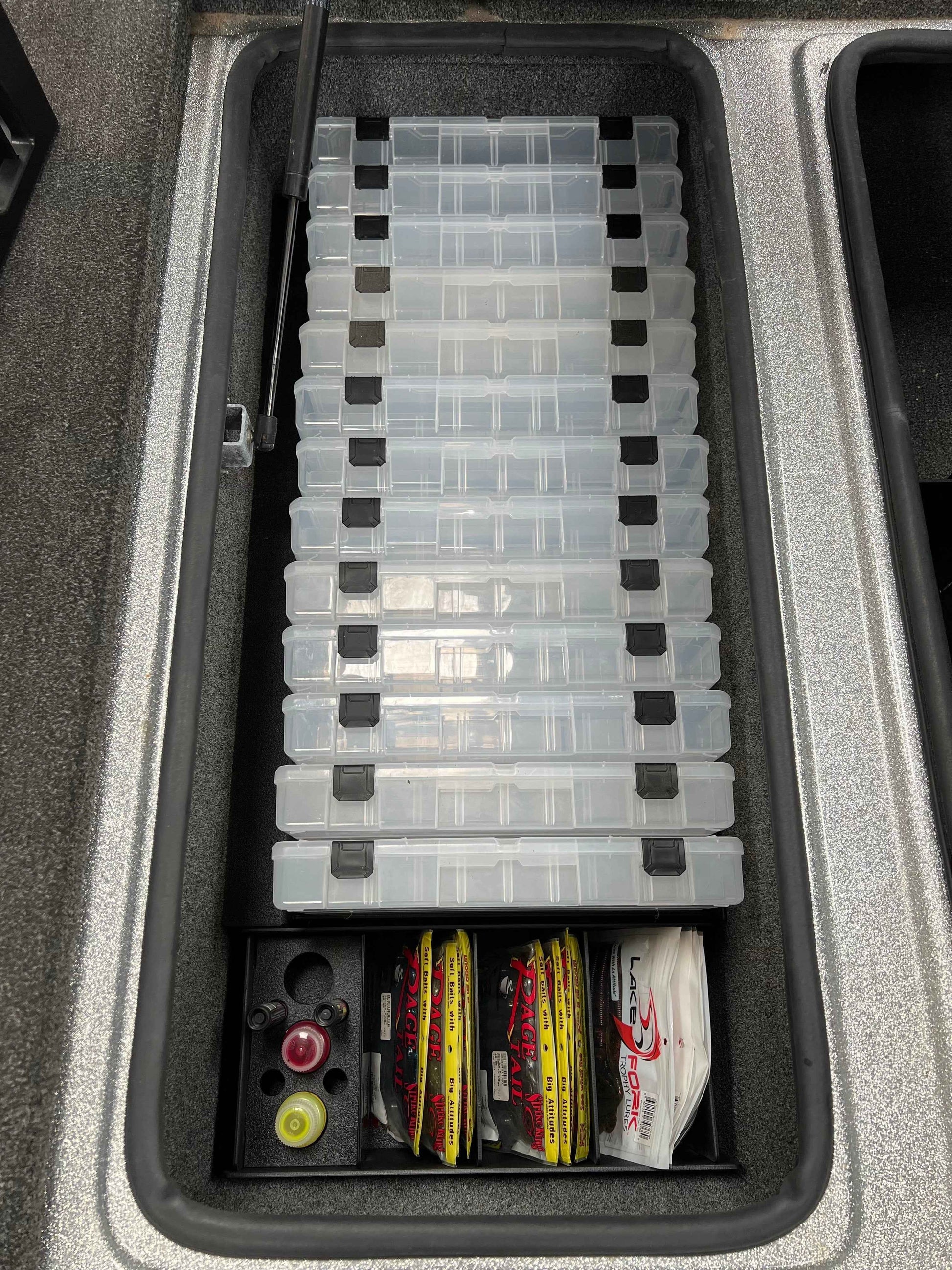 NPDLEG0004 2013 LEGEND ALPHA 211 CENTER COMPARTMENT KIT