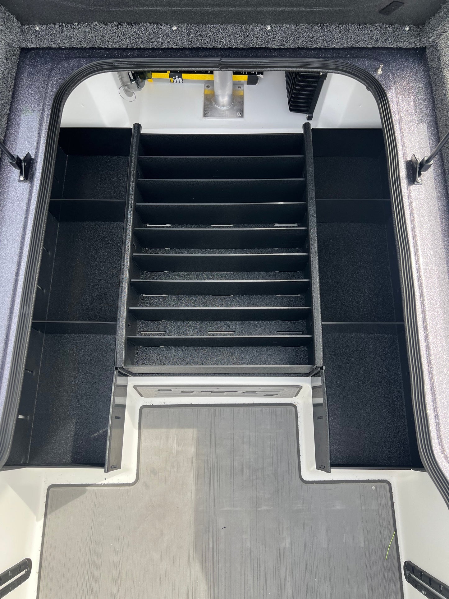 NPDBC0028 2026 LYNX STS CENTER COMPARTMENT (UPPER)