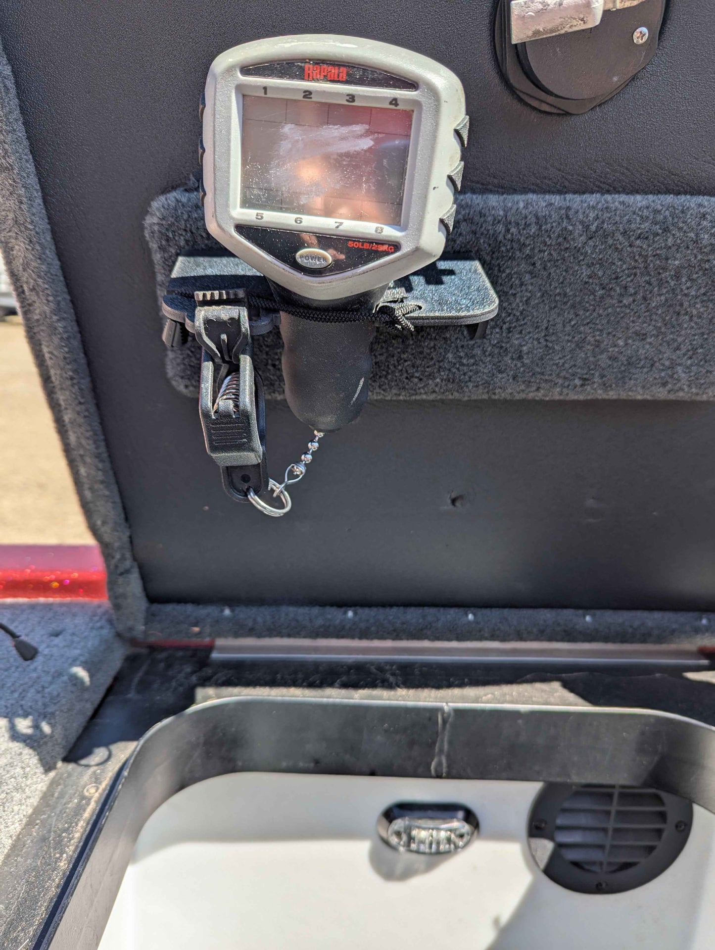 NPDRAP0001 RAPALA TOUCH SCREEN SCALE HOLDER